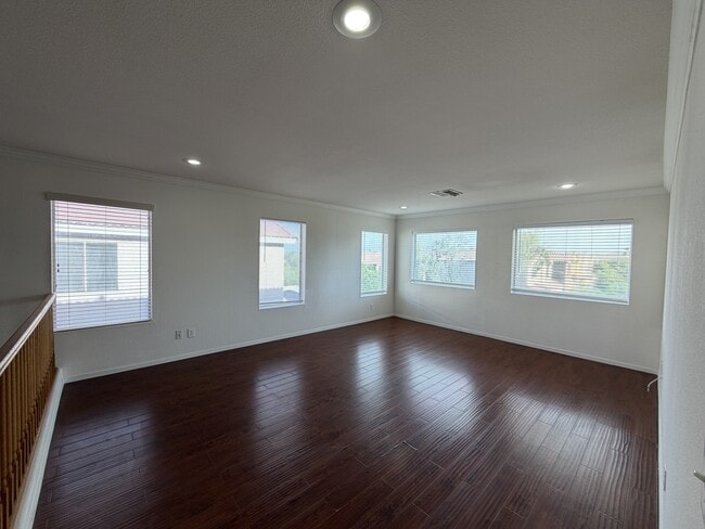Building Photo - 10115 Capistrello Ave
