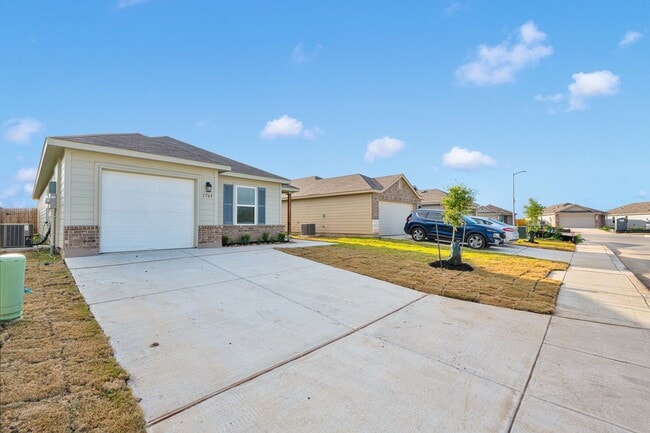Building Photo - New Construction 3 bed 2 bath home on the ...