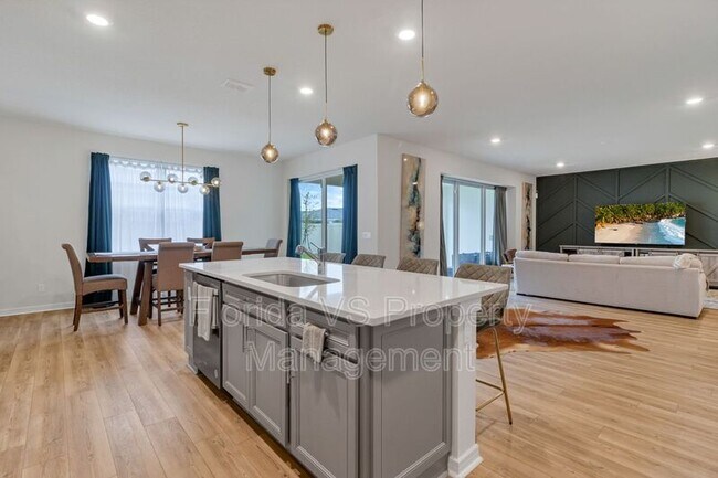Building Photo - 5674 Arborvista Dr