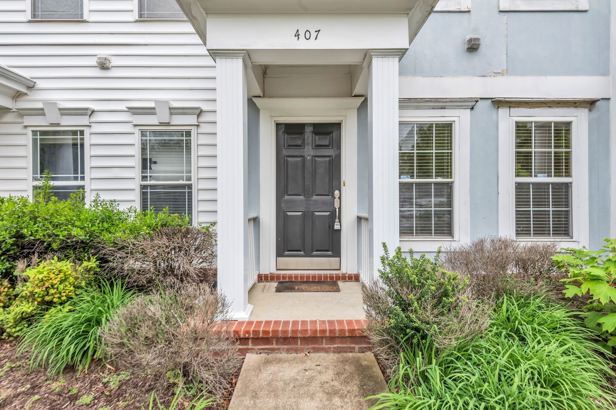 Building Photo - 4316 Summercrest Blvd