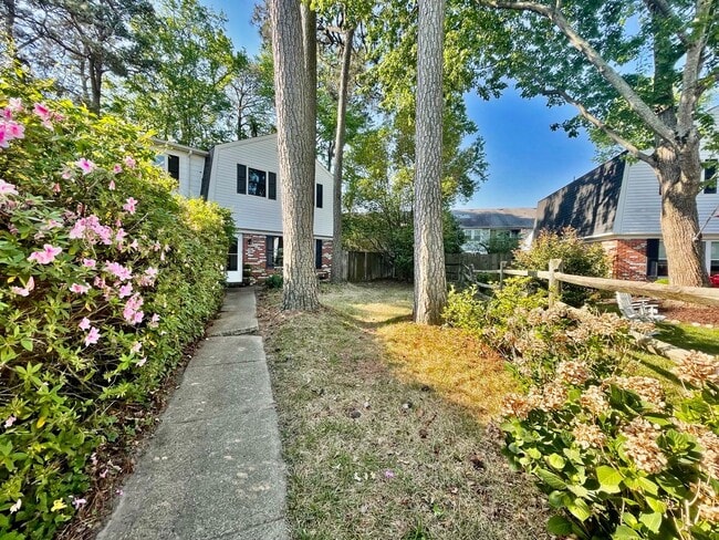 Primary Photo - READY 11-07-25!! 3-Bedroom Townhome at the...