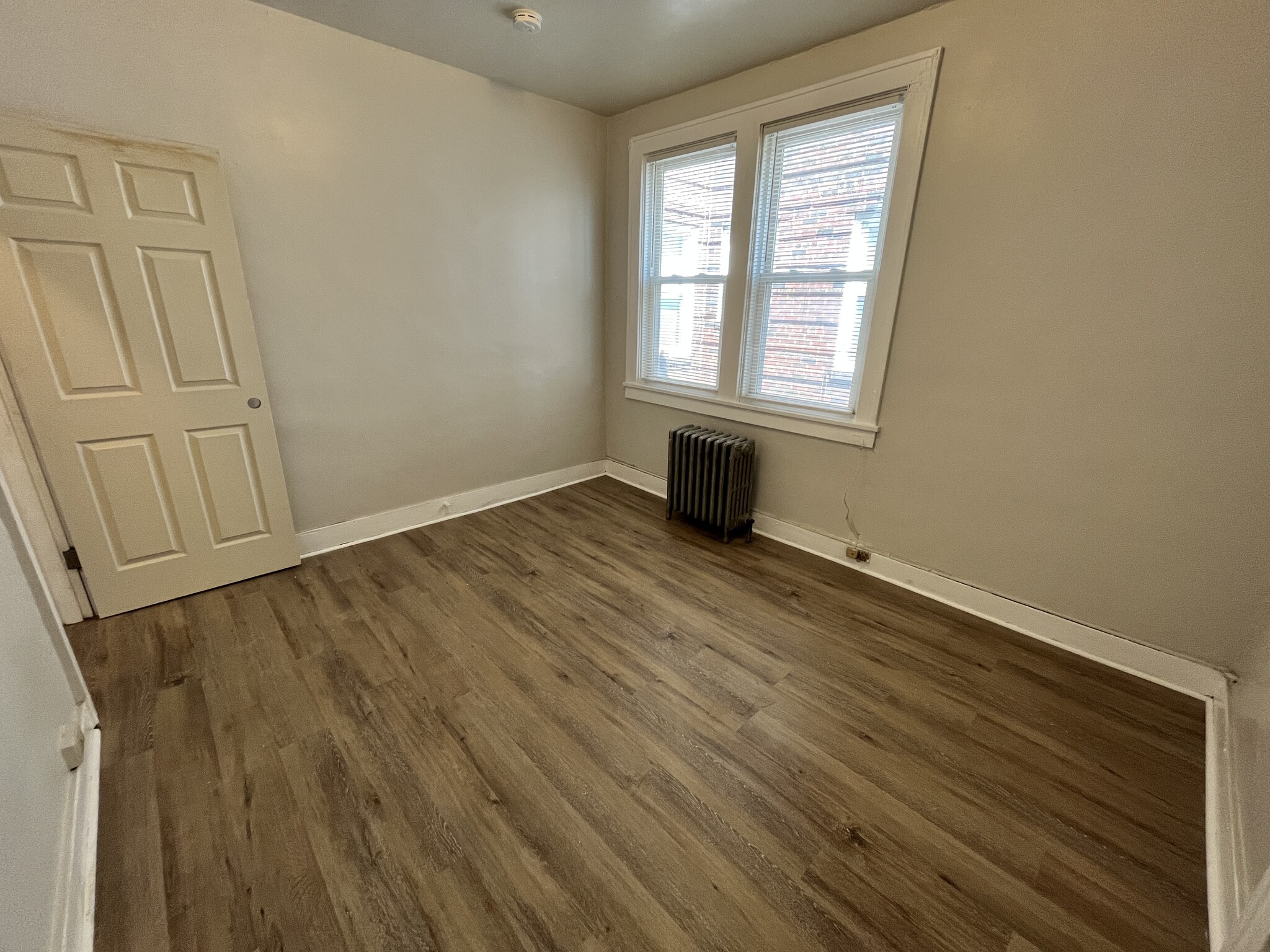 Building Photo - 2116 Bedford Ave