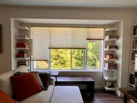 Building Photo - Quiet Downtown Kirkland Condo Available 8/6/26