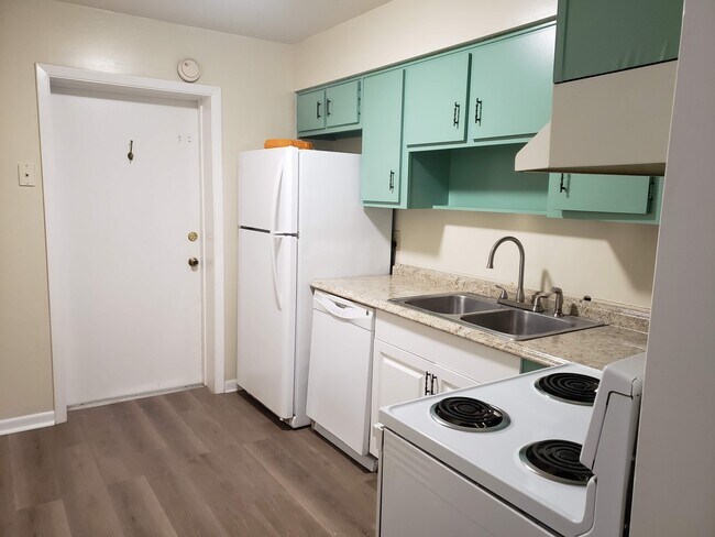 Building Photo - 3824 Duplex A