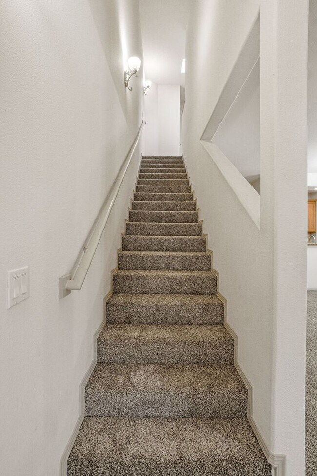 Building Photo - 4334 Nambe Ct