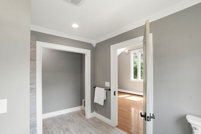 Building Photo - 56 Chipaway Rd