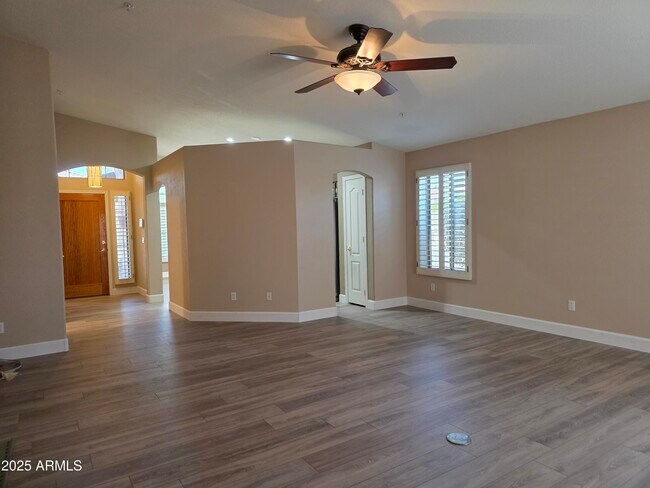 Building Photo - 9705 E Friess Dr