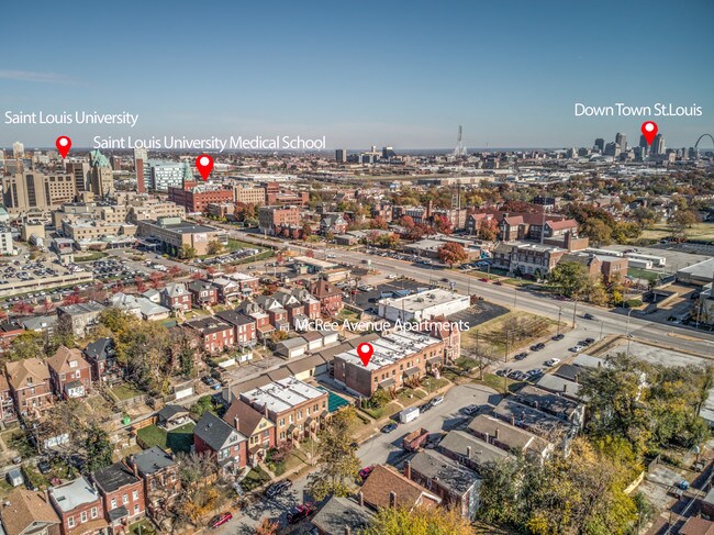 Building Photo - 3633 McRee Ave