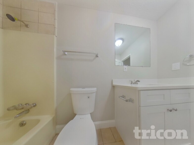 Building Photo - 5681 Lanny Dr