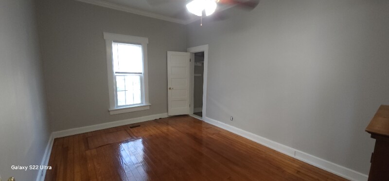 Building Photo - 446 Brightwood Ave