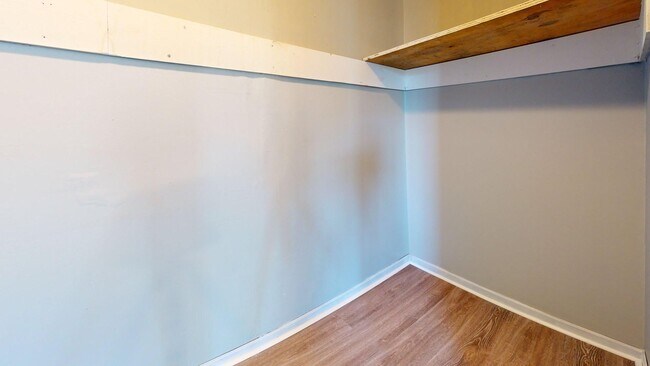 Building Photo - 7023 Clark Ave