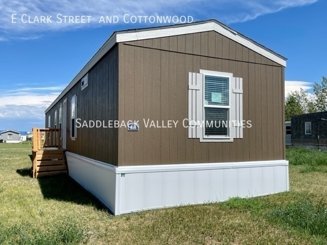 Building Photo - B35 Cottonwood St