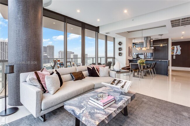 Building Photo - 1100 Biscayne Blvd