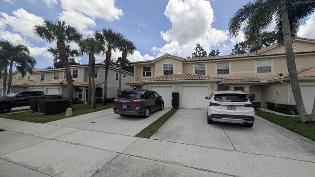 Building Photo - Luxury Gated Community Beautiful 3-Bedroom 2.5 Bath