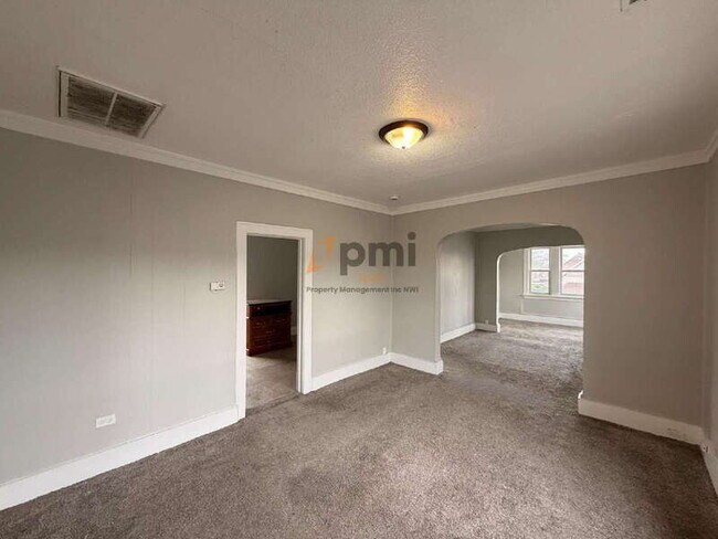 Building Photo - 3910 Catalpa St