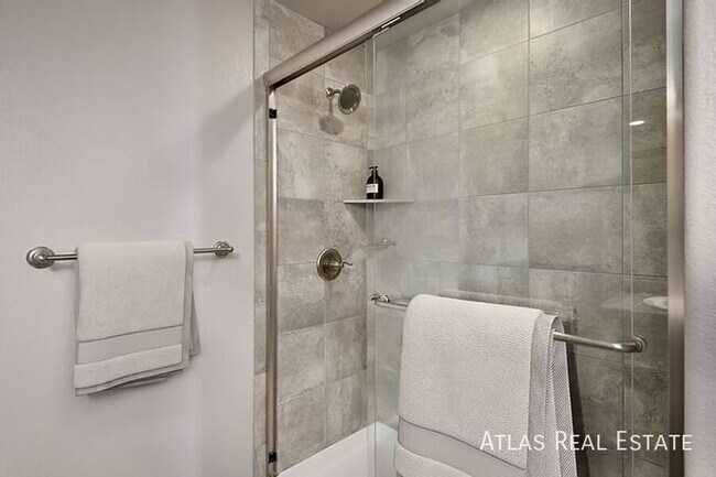 Building Photo - 6726 Faith Dr