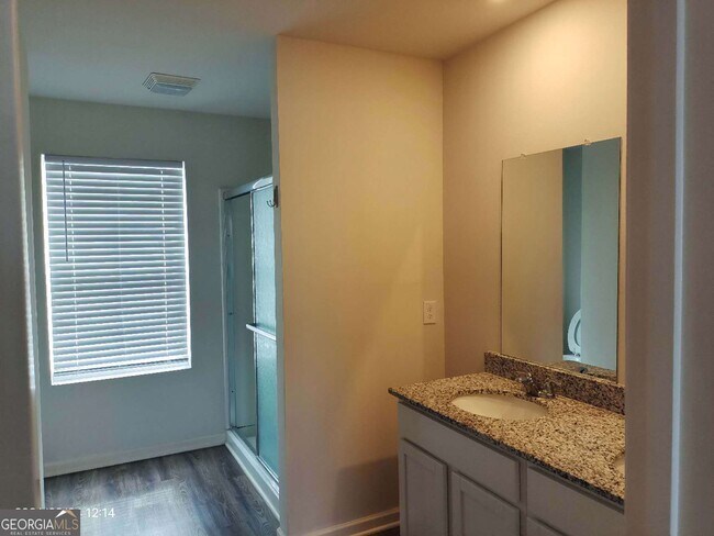 Building Photo - 522 Pemberton St