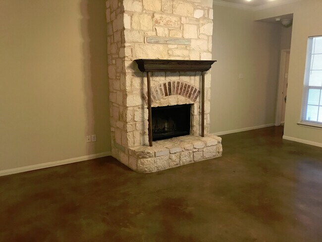 Building Photo - Duplex