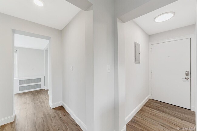 Building Photo - 69 Prospect St