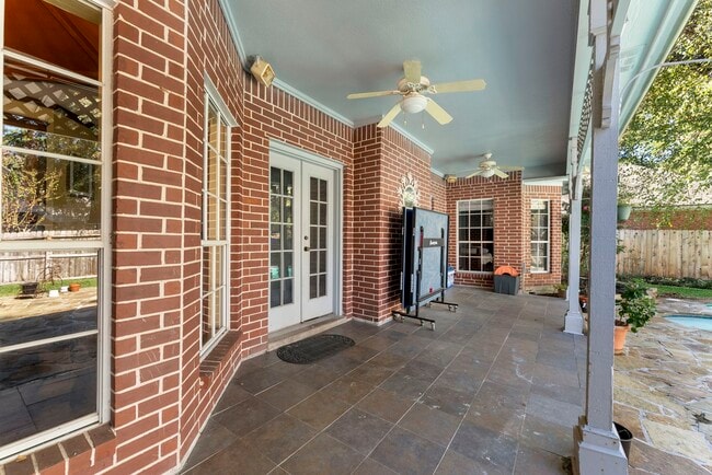 Building Photo - 11 Hornsilver Pl