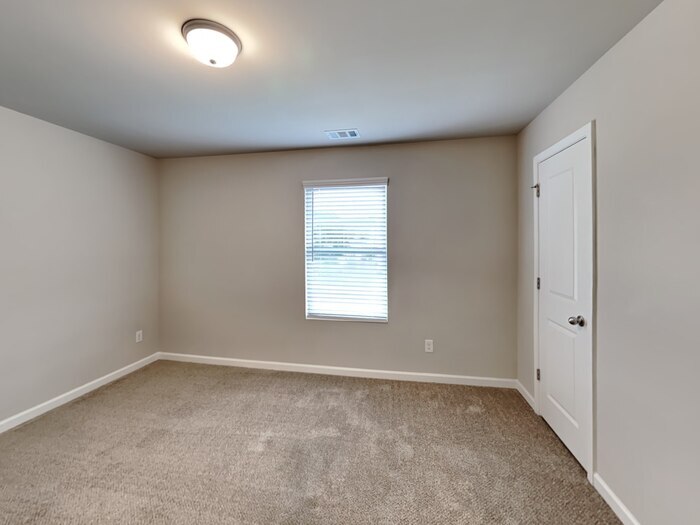 Building Photo - 15 Blake Ave