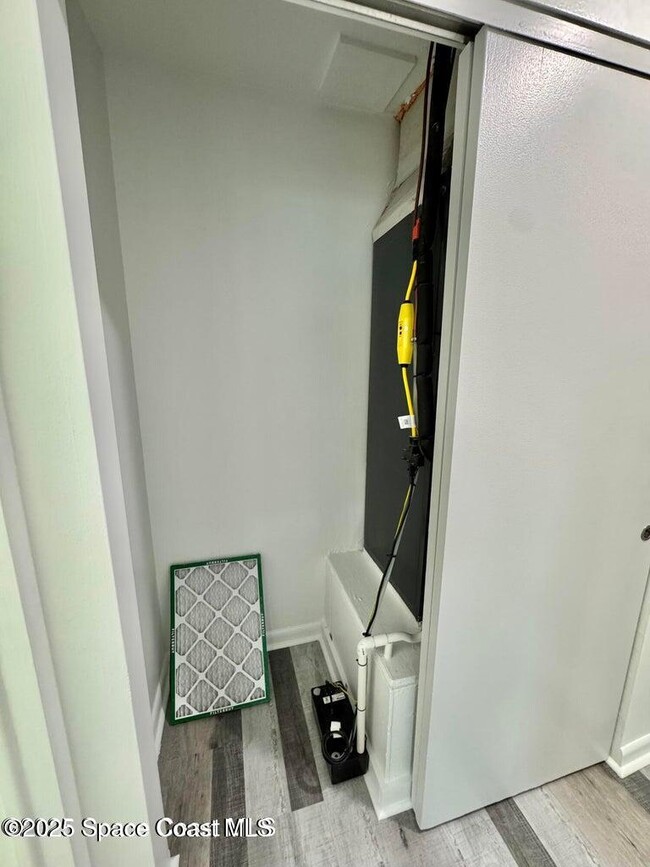 Building Photo - 789 Walnut Dr