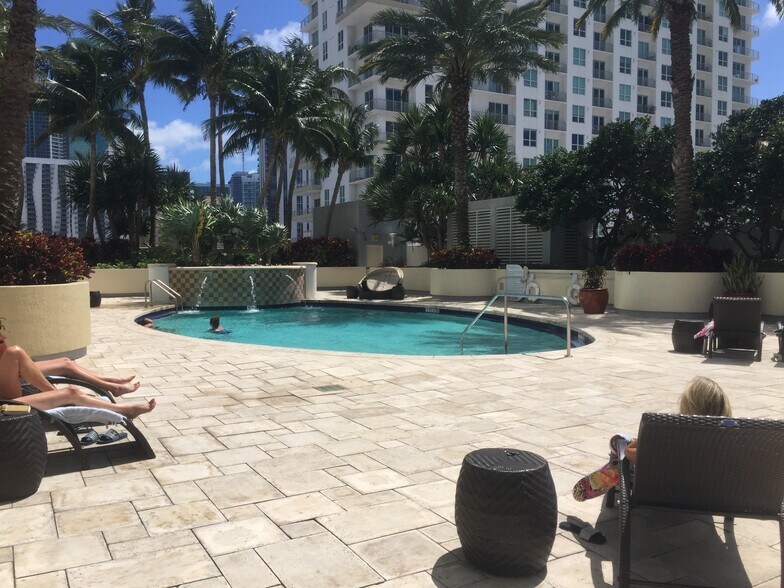 Building Photo - 50 Biscayne Blvd