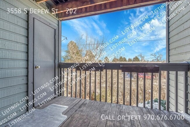 Building Photo - 3558 S Depew St