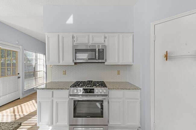 Building Photo - 4322 Palmer Plantation Dr