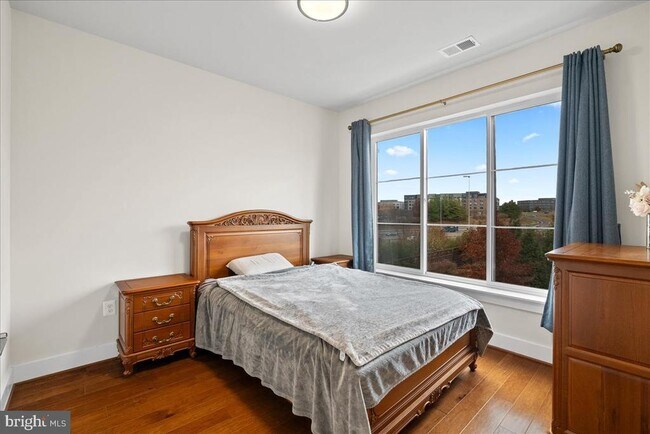 Building Photo - 4902 Trail Vista Ln