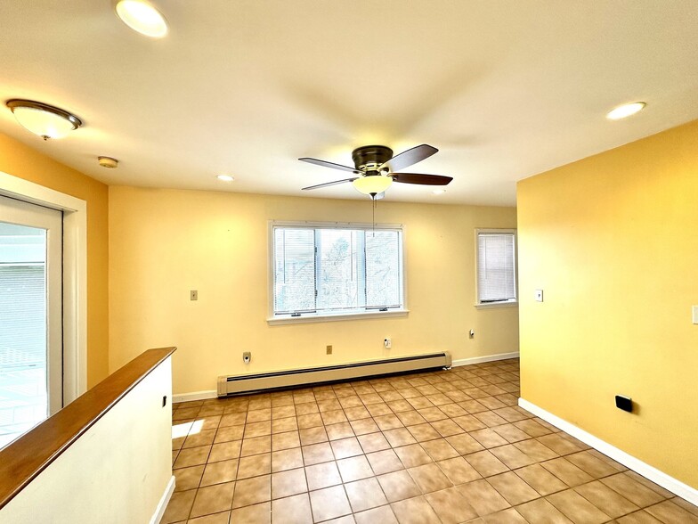 Building Photo - 86 Palfrey Rd