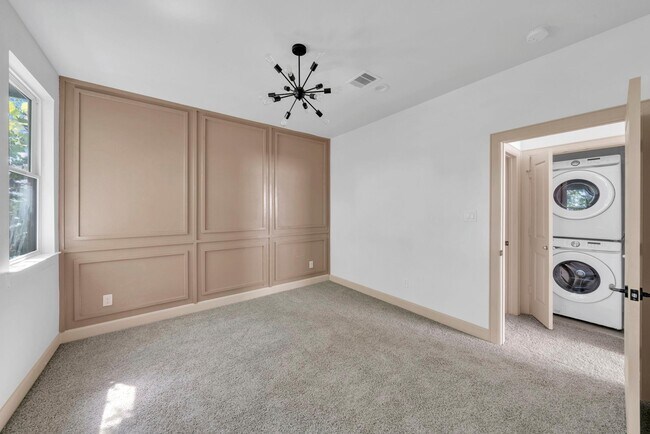 Building Photo - 9551 Neuens Rd