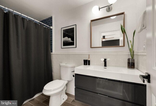 Building Photo - 4240 34th St