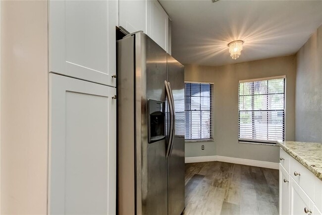 Building Photo - 4139 Brentwood Park Cir