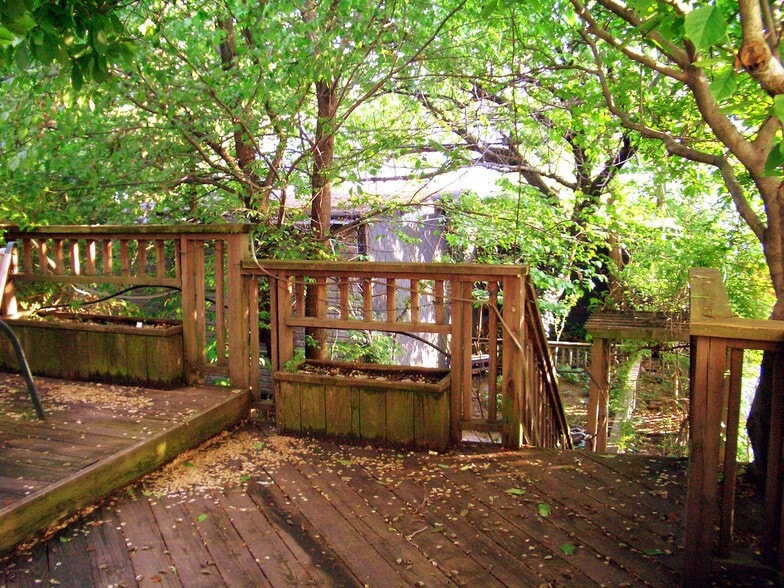 deck - 412A 17th St