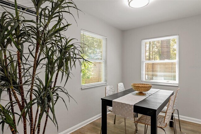 Building Photo - 1435 NW 7th Ave