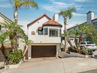 Building Photo - Stand Alone in Golden Hills of Redondo Beach!