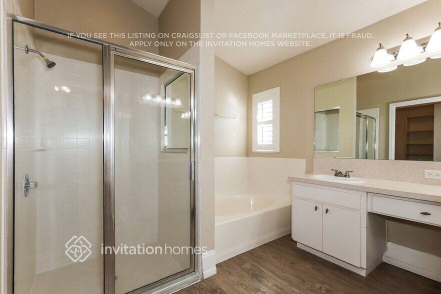 Building Photo - 17652 Nathans Dr