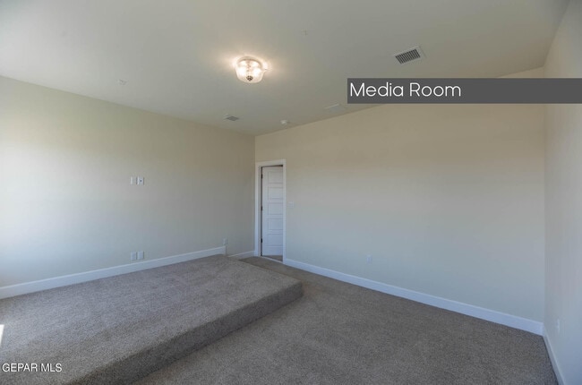Building Photo - 972 Pellegrino Ave