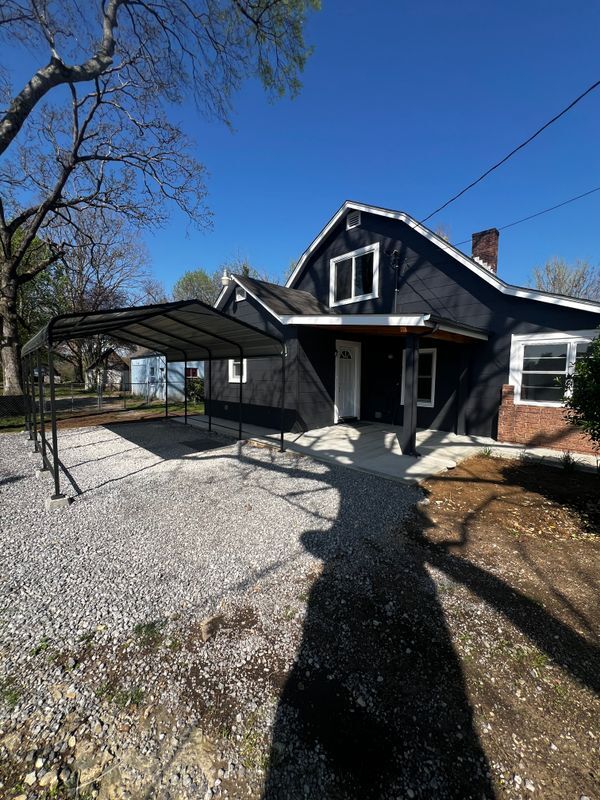 Building Photo - 1801 Woodson Dr