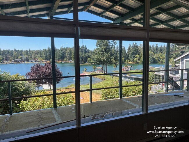 Building Photo - 1020 184th Ave Ct E