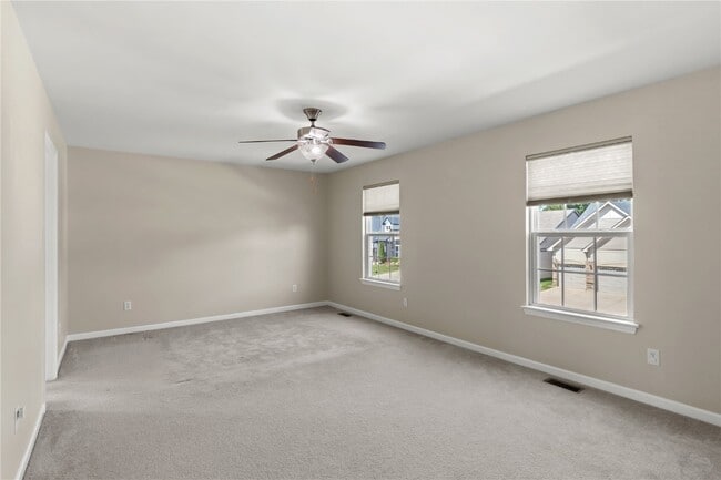Building Photo - 184 Berry Manor Cir