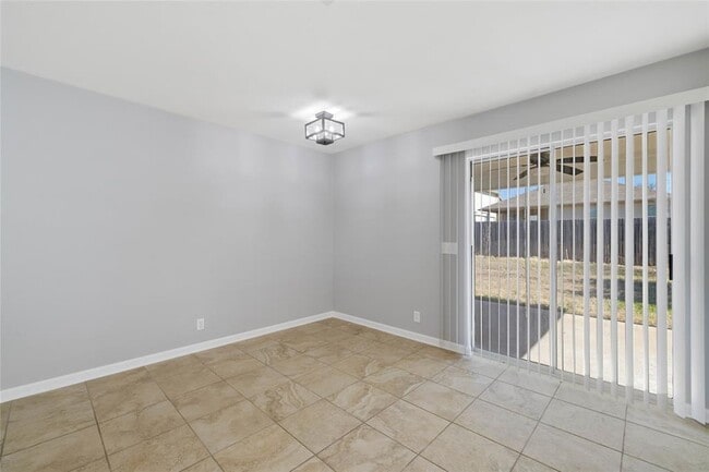 Building Photo - 317 Precipice Way