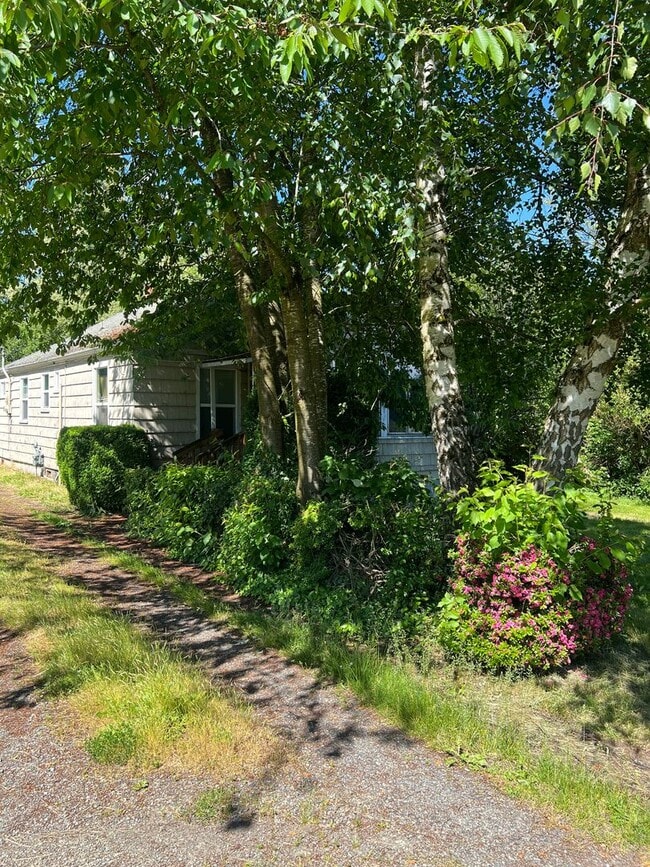 Building Photo - Tukwila Home for lease