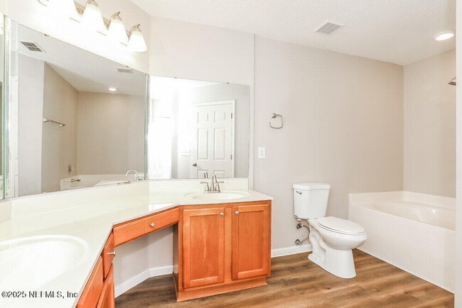 Building Photo - 2861 Taylor Hill Dr