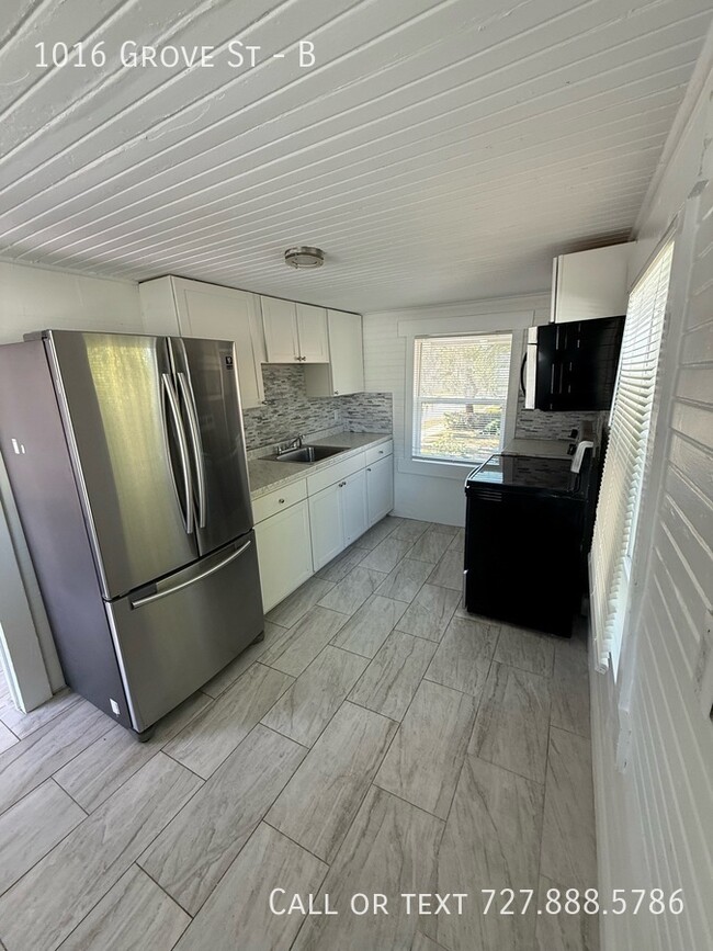 Building Photo - 1016 Grove St