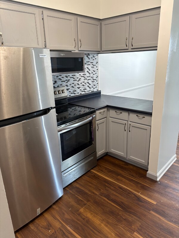 Building Photo - 4326 Villa Dr