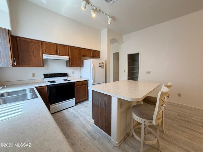 Building Photo - 8852 E Desert Verbena Pl