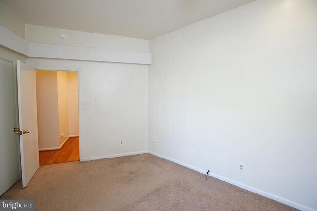 Building Photo - 1434 Potomac Ave SE