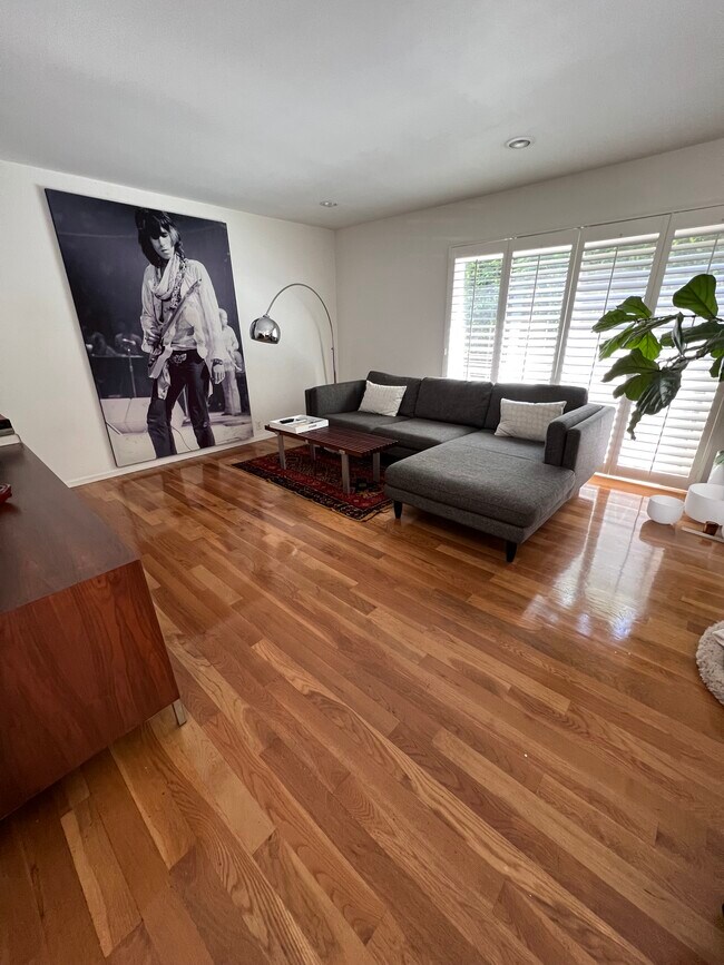 LIVING ROOM - 8101 Gould Ave